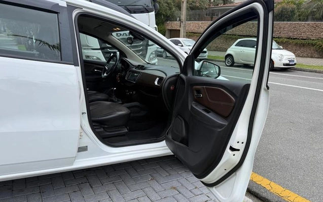 imagem-https://www.socarrao.com.br/sc-vehicle-images-prod/1001243/1785329093310-7966334_14_B_40bd875068.jpeg