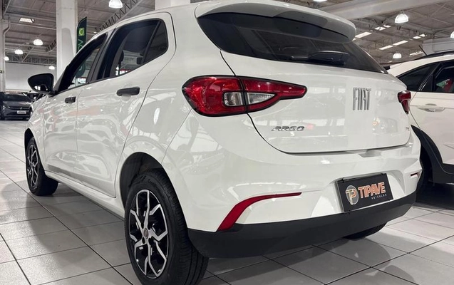 imagem-https://www.socarrao.com.br/sc-vehicle-images-prod/1001472/1789210388247-7961749_3_B_c2582f7ecd.jpeg