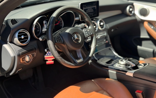 imagem-https://www.socarrao.com.br/sc-vehicle-images-prod/1001513/1776096166330-658313ca-c575-4abc-b3c6-18bae630463f.jpg