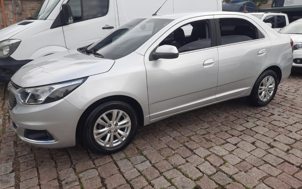 Chevrolet Cobalt LTZ 1.8 8V Econo.Flex 4p Aut. na cor Prata em Curitiba / PR - 1001640