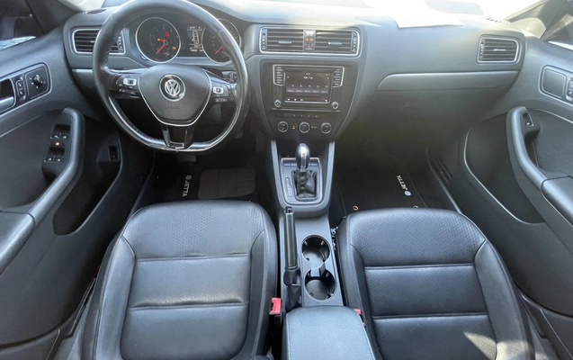 imagem-https://www.socarrao.com.br/sc-vehicle-images-prod/1001647/1776097939334-1_013121.jpg