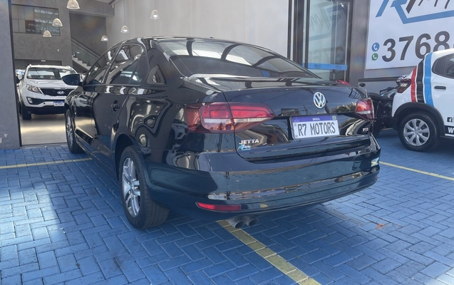 imagem-https://www.socarrao.com.br/sc-vehicle-images-prod/1001647/1776097939337-1_013124.jpg