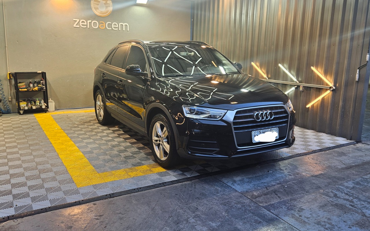 Audi Q3 2017 Preto — foto 1 de 3