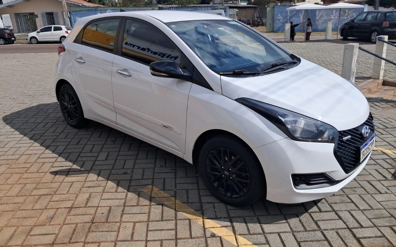 imagem-https://www.socarrao.com.br/sc-vehicle-images-prod/1001929/1776101985093-V2hhdHNBcHAgSW1hZ2UgMjAyNi0wNC0wNyBhdCAwOC4yOC40NyAoMSkuanBlZw.jpeg