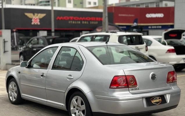 imagem-https://www.socarrao.com.br/sc-vehicle-images-prod/1002389/1787342821604-gb-e19d410.jpeg