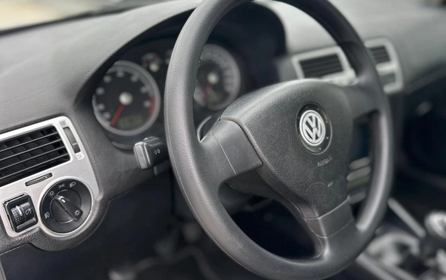 imagem-https://www.socarrao.com.br/sc-vehicle-images-prod/1002389/1787342821608-gb-491b8ca.jpeg