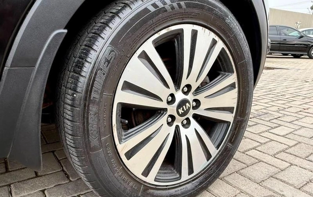 imagem-https://www.socarrao.com.br/sc-vehicle-images-prod/1002482/1789664171328-7977445_1_B_4208d8f143.jpeg