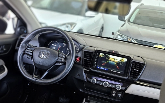 imagem-https://www.socarrao.com.br/sc-vehicle-images-prod/1002939/1776111137897-uOVMQ9LEK211BxS7M3zdMughM3Fk0hHN.jpg
