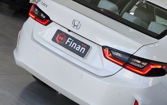 imagem-https://www.socarrao.com.br/sc-vehicle-images-prod/1002939/1776111137901-gLeYXCt93MoUQ9rURH9ei2hqtVgwDhm2.jpg