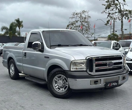 Ford Club Wagon XLT 4.9 V6 2007 Prata — foto 1 de 3