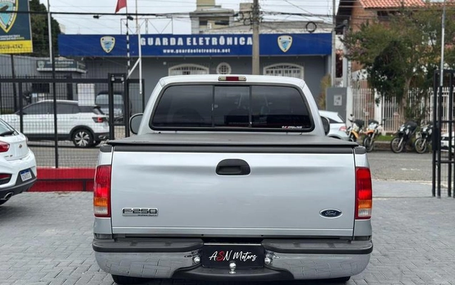 imagem-https://www.socarrao.com.br/sc-vehicle-images-prod/1003013/1785867368912-7988740_11_B_0cfdd1ad71.jpeg