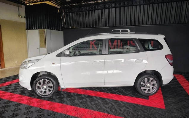 imagem-https://www.socarrao.com.br/sc-vehicle-images-prod/1003035/1777917580376-7756651_4_B_5251df1d77.jpeg