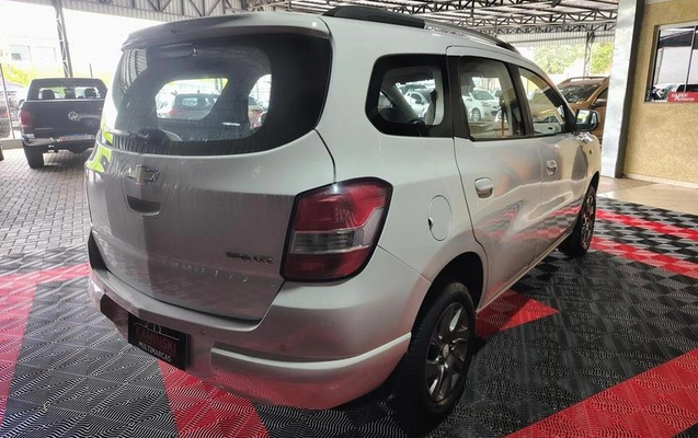 imagem-https://www.socarrao.com.br/sc-vehicle-images-prod/1003035/1777917580380-7756651_7_B_6c522a03bf.jpeg