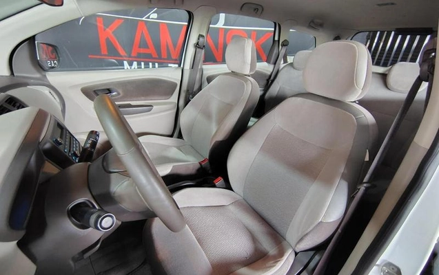 imagem-https://www.socarrao.com.br/sc-vehicle-images-prod/1003035/1777917580396-7756651_19_B_cef35a8190.jpeg