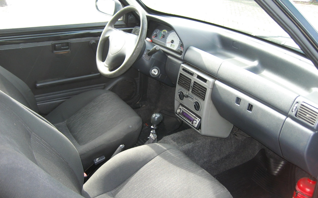 imagem-https://www.socarrao.com.br/sc-vehicle-images-prod/1003062/1776112856364-SU1HXzE4NjAuSlBH.JPG