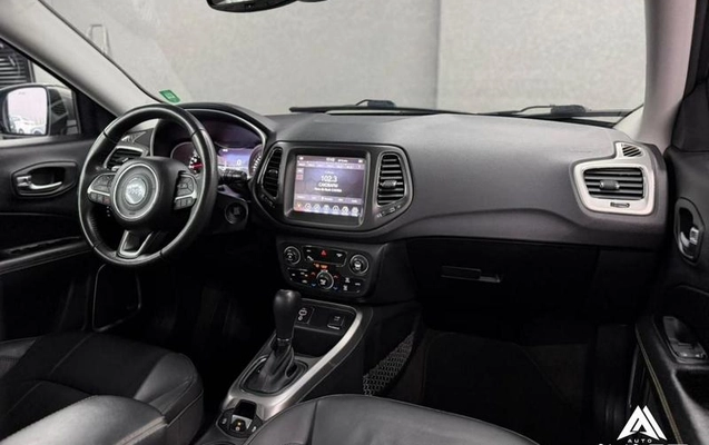 imagem-https://www.socarrao.com.br/sc-vehicle-images-prod/1003305/1790004585297-7986743_1_B_150a0371f3.jpeg