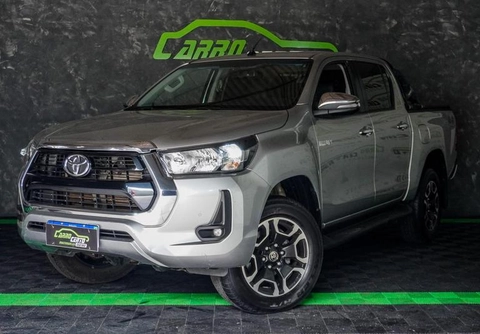 Toyota Hilux 2022 Prata — foto 1 de 3