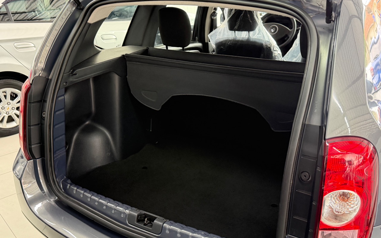 Renault Duster 2013 Cinza — foto 1 de 3