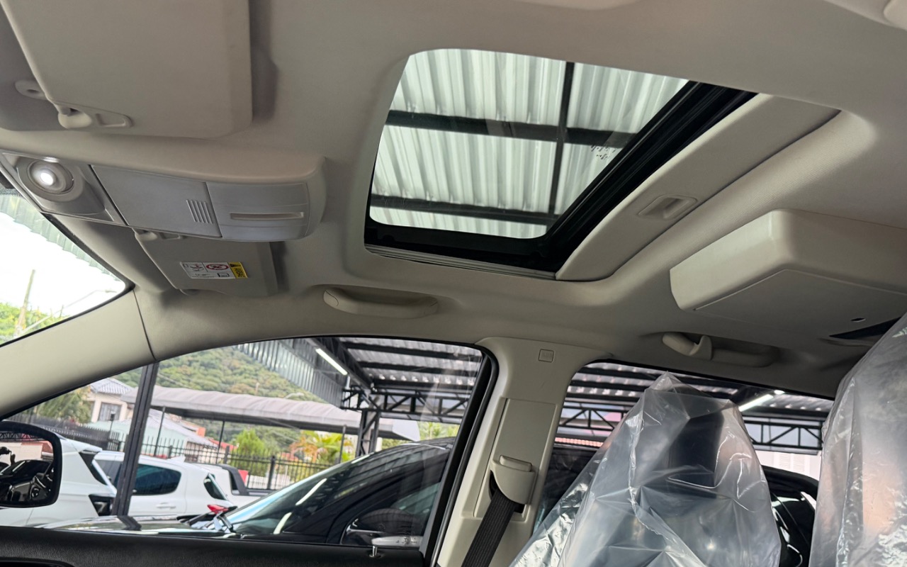 imagem-https://www.socarrao.com.br/sc-vehicle-images-prod/1004347/1776175749141-SU1HXzMxMTEuanBlZw.jpeg