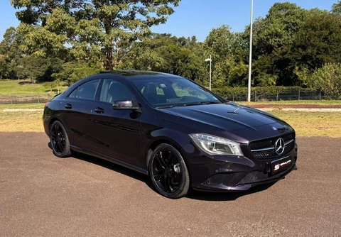 Mercedes-Benz CLA-200 2015 Roxo — foto 1 de 3
