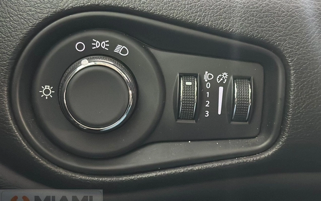 imagem-https://www.socarrao.com.br/sc-vehicle-images-prod/1004396/1776175374468-bd8c697434ac4b60a408ceef278446a5_1776175011152.jpg