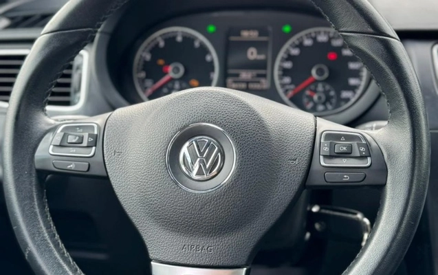 imagem-https://www.socarrao.com.br/sc-vehicle-images-prod/1004470/1776176486397-6920c868-47aa-49a9-8ec8-5b993d3ce92a.jpg