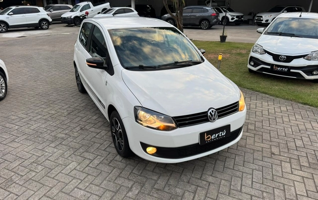 imagem-https://www.socarrao.com.br/sc-vehicle-images-prod/1004470/1776176486403-c47aba00-fbbe-4d9a-a9a1-81008d569c50.jpg