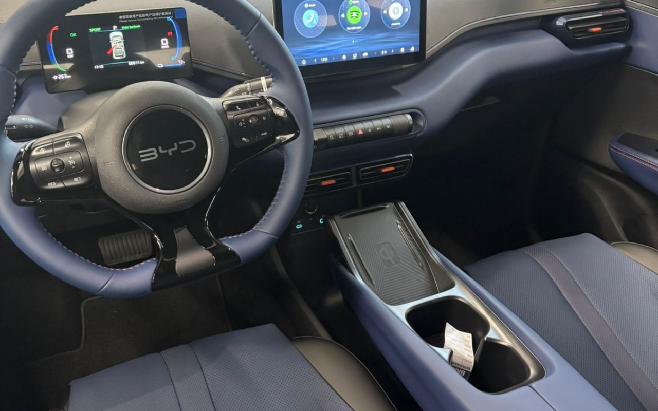 imagem-https://www.socarrao.com.br/sc-vehicle-images-prod/1004691/1776179235386-N2MyZGRhMmYtZTM3Ni00MzljLWJkZDEtN2VlNWRkMjNjNmZkLmpwZw.jpg