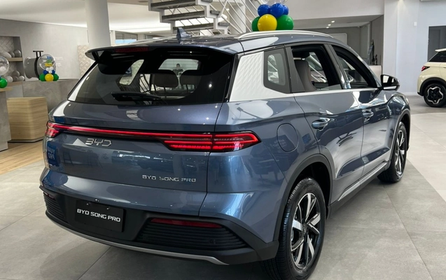 imagem-https://www.socarrao.com.br/sc-vehicle-images-prod/1004728/1776180242301-My5qcGVn.jpeg