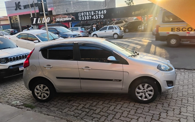 imagem-https://www.socarrao.com.br/sc-vehicle-images-prod/1004734/1776180446844-OC5qcGVn.jpeg