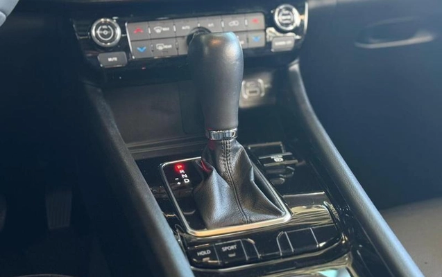 imagem-https://www.socarrao.com.br/sc-vehicle-images-prod/1004755/1788378410663-7984818_3_B_fbe6ea0f74.jpeg