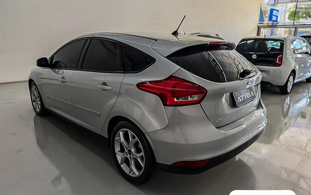 imagem-https://www.socarrao.com.br/sc-vehicle-images-prod/1005134/1776444022982-536a7fe2-c455-4e18-8a83-f5a1292ecf74.jpg