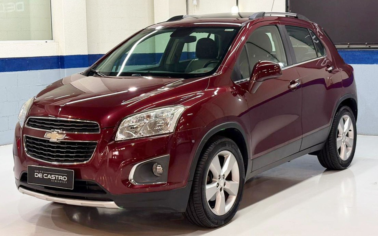 Chevrolet Tracker LTZ 1.8 16V Flex 4x2 Aut. na cor Vermelho em Curitiba / PR - 1005298