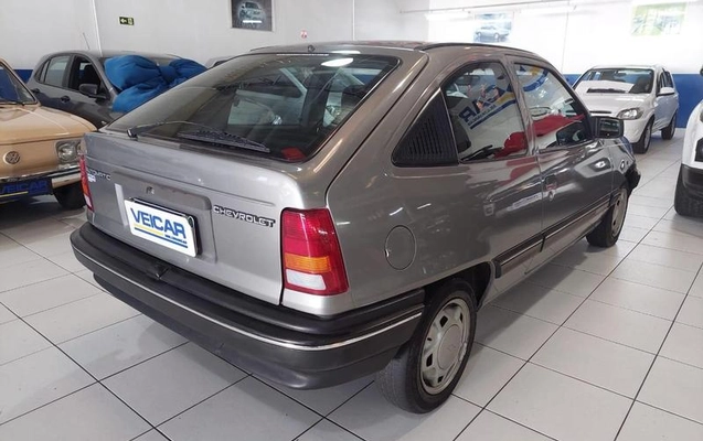 imagem-https://www.socarrao.com.br/sc-vehicle-images-prod/1005303/1784731850239-7256370_7_B_9e6196f24a.jpeg