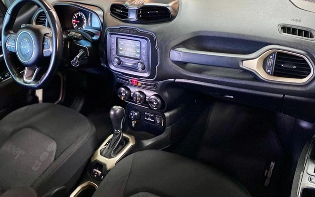imagem-https://www.socarrao.com.br/sc-vehicle-images-prod/1005334/1786798819651-7991438_3_B_5660897ca2.jpeg