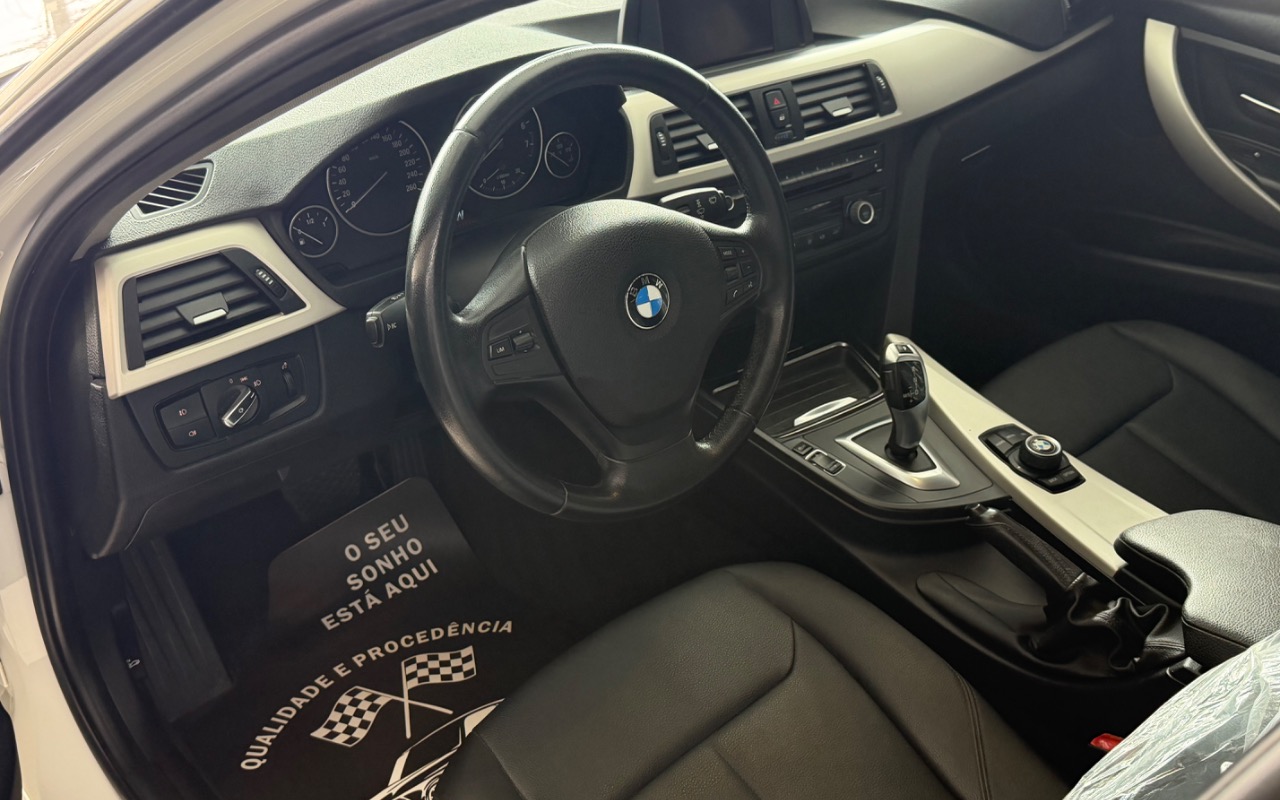 imagem-https://www.socarrao.com.br/sc-vehicle-images-prod/1005356/1776191068261-SU1HXzI5NTguanBlZw.jpeg