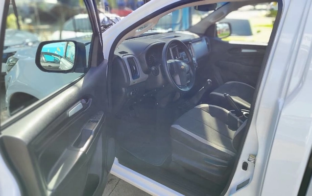 imagem-https://www.socarrao.com.br/sc-vehicle-images-prod/1005443/1789503143305-gb-6b34180.jpeg