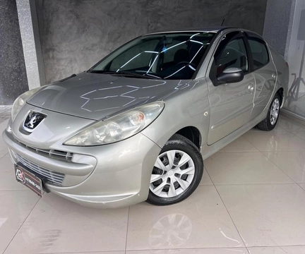 Peugeot 207 2012 Prata — foto 1 de 3