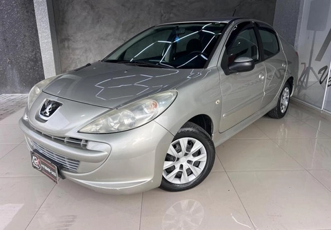 Peugeot 207 2012 Prata — foto 1 de 3
