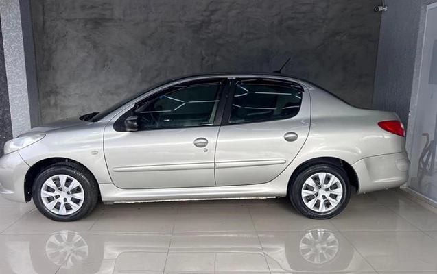 imagem-https://www.socarrao.com.br/sc-vehicle-images-prod/1005525/1791910834507-7976103_2_B_2e54f7a3a7.jpeg