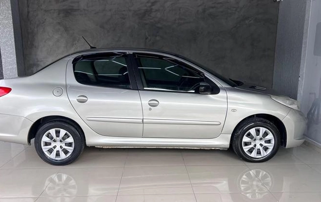 imagem-https://www.socarrao.com.br/sc-vehicle-images-prod/1005525/1791910834514-7976103_6_B_0b245c0361.jpeg