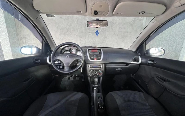 imagem-https://www.socarrao.com.br/sc-vehicle-images-prod/1005525/1791910834527-7976103_14_B_1adc1b36f5.jpeg