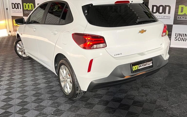imagem-https://www.socarrao.com.br/sc-vehicle-images-prod/1005803/1776199296406-5226698b3e698097a.jpeg