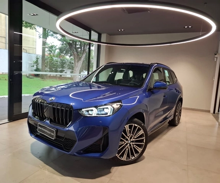 BMW X1 2026 Azul — foto 1 de 3