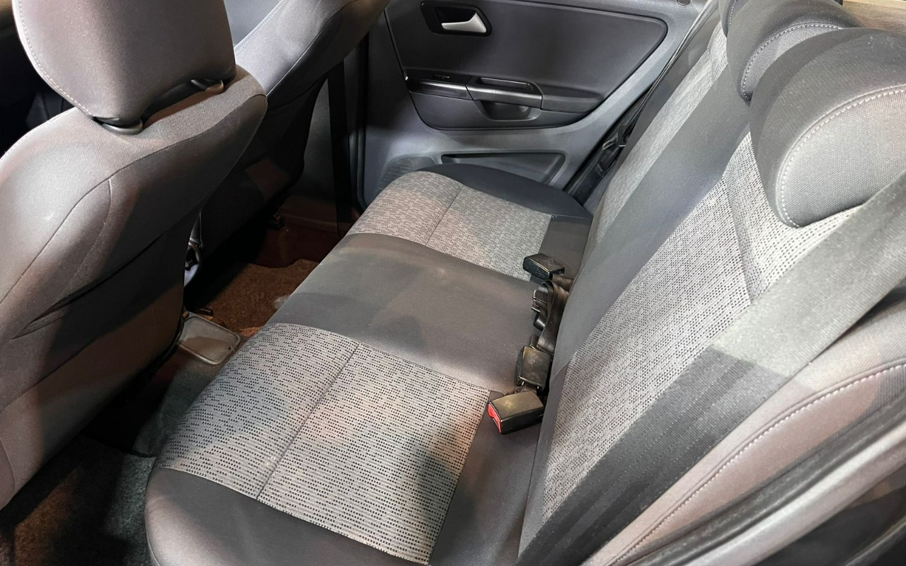 imagem-https://www.socarrao.com.br/sc-vehicle-images-prod/1006408/1776253614054-MTEuanBlZw.jpeg