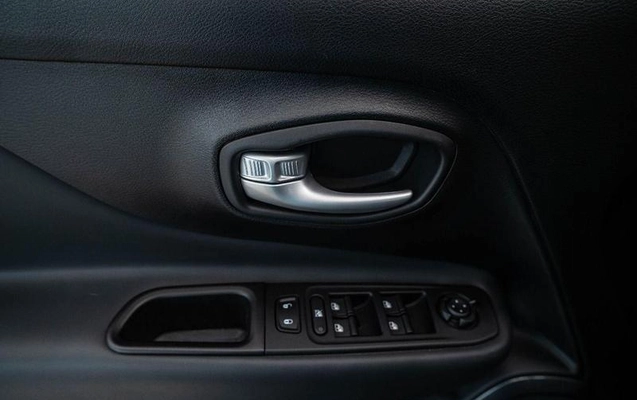 imagem-https://www.socarrao.com.br/sc-vehicle-images-prod/1007174/1789044591002-7994513_10_B_de8eddf1ee.jpeg
