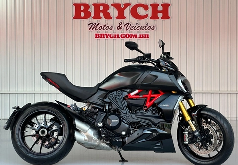Ducati DIAVEL 1260 S 2023 Preto — foto 1 de 3