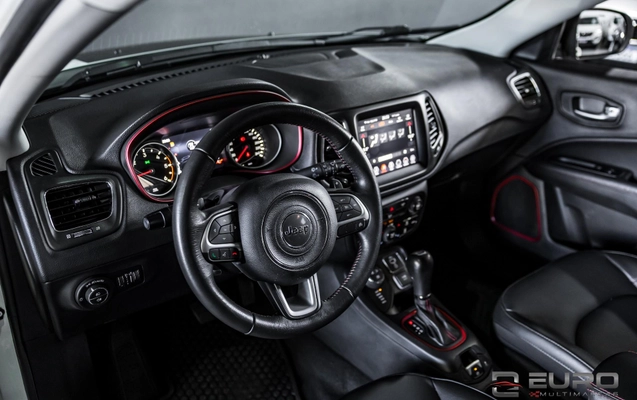 imagem-https://www.socarrao.com.br/sc-vehicle-images-prod/1007308/1785788673713-6d481000caea4412b4e6ff0b80f952f6_1777376062395.jpg