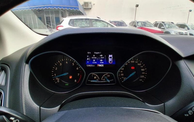 imagem-https://www.socarrao.com.br/sc-vehicle-images-prod/1007477/1789412810927-7979870_12_B_f578efa36f.jpeg