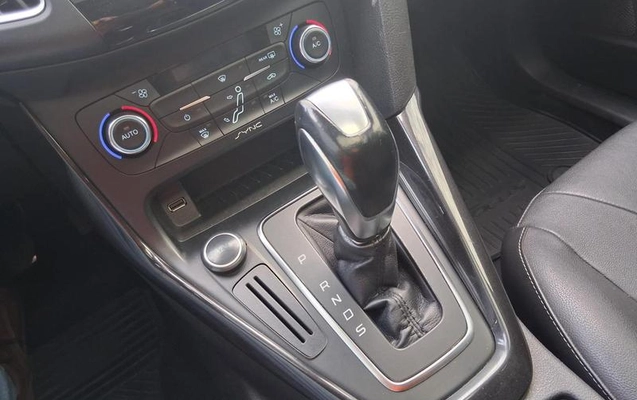 imagem-https://www.socarrao.com.br/sc-vehicle-images-prod/1007477/1789412810929-7979870_14_B_cf1fad97ea.jpeg
